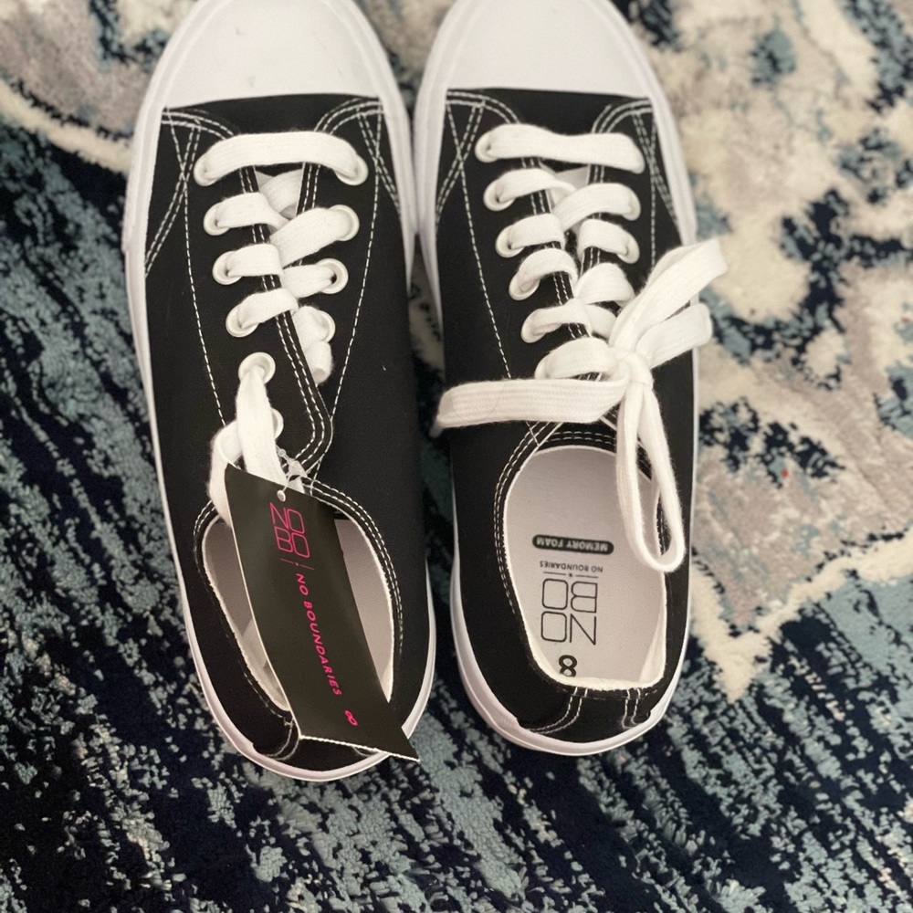 Black and white woman sneakers